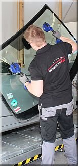 Autoscheiben Reparatur und Austausch